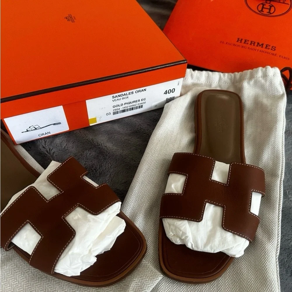 Hermes Brown Women's Sandals - Picture 4 of 4